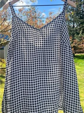 Torrid Sophie Houndstooth Cami Tank | Black White Sleeveless Top Size 0 L XL